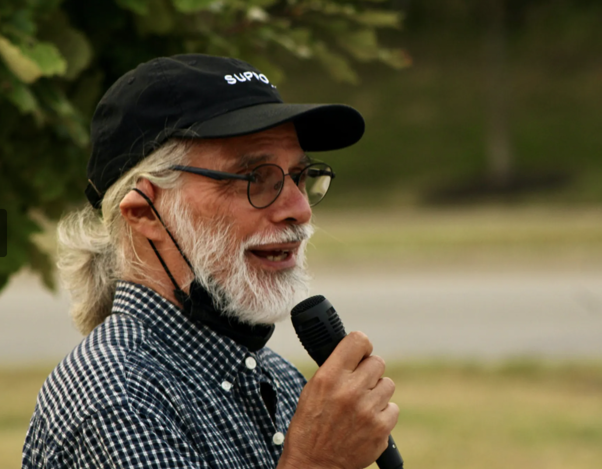 Sirkar Ira Harritt speaking at Hiroshima/Nagasaki Remembrance event